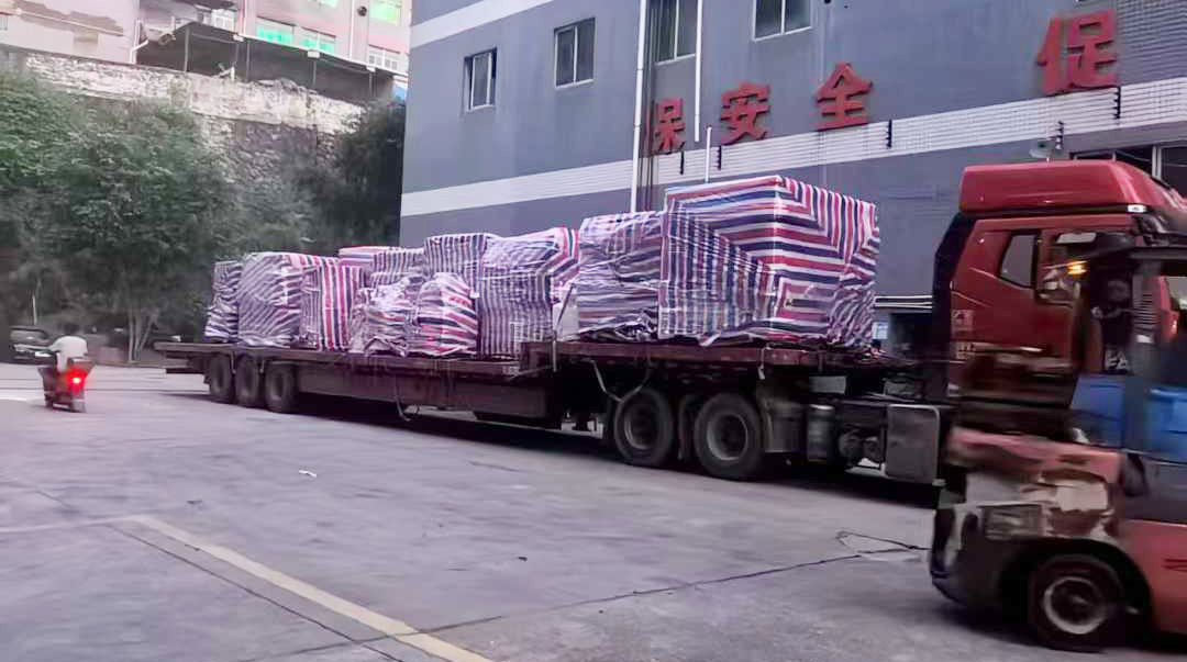 镭铭洋硬核交付：三台高精贴合自动线发往福建，彰显柔性贴合领域技术领跑者实力